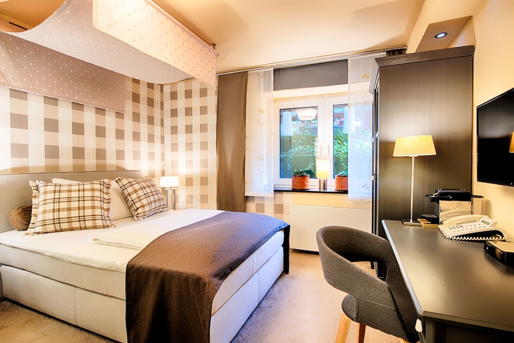 Hotel Furst Garden 26/54