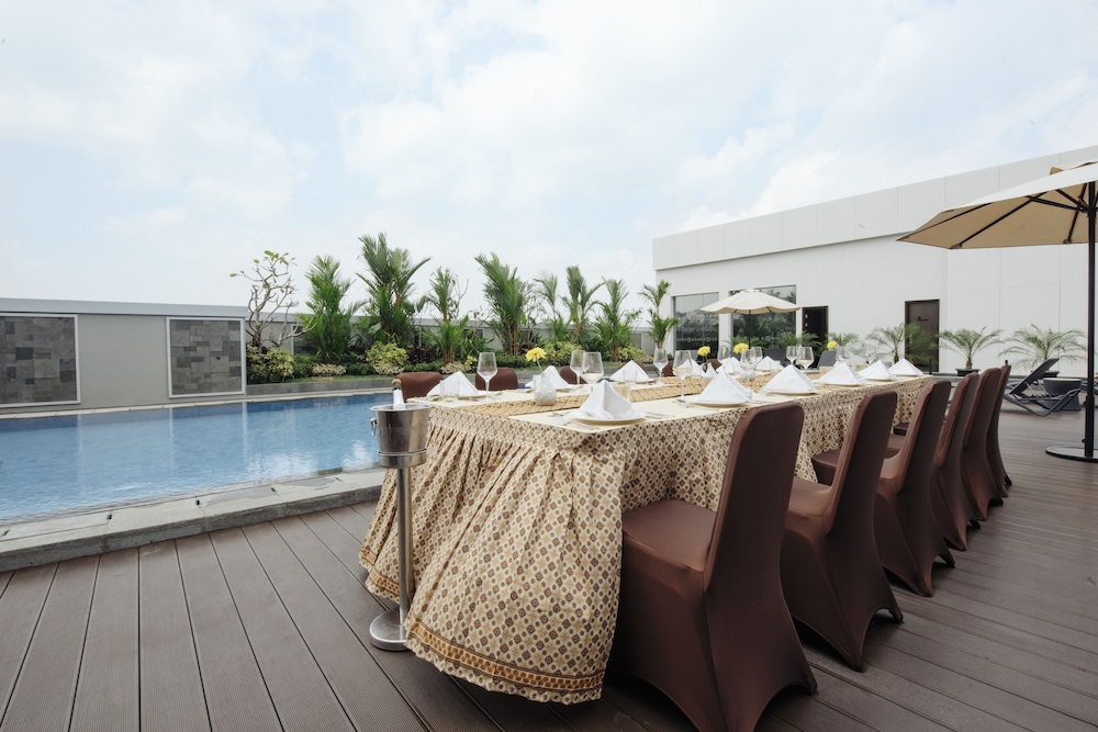 GRAMM HOTEL by Ambarrukmo 54/64