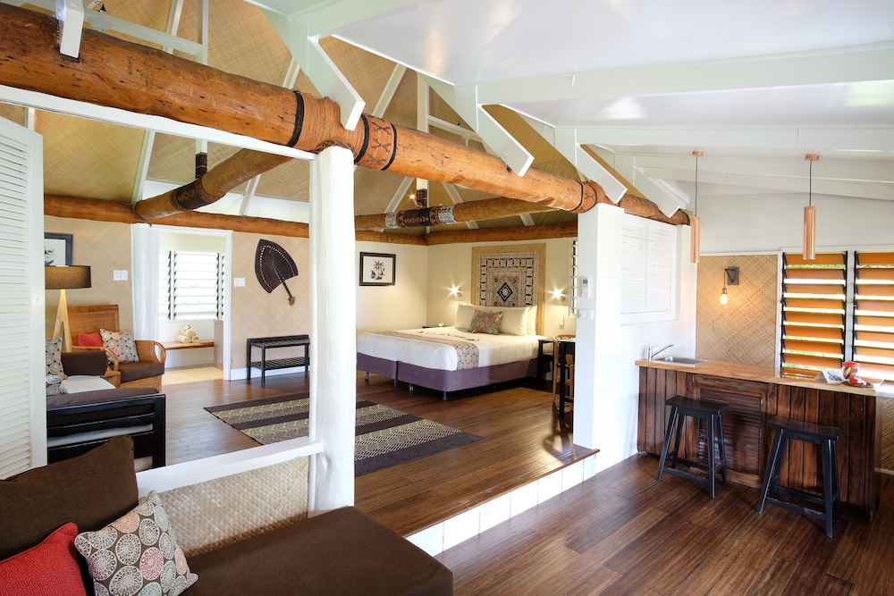 Musket Cove Island Resort Marina 24/50