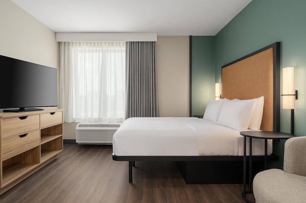 LivSmart Studios by Hilton Columbia Greystone 14/41