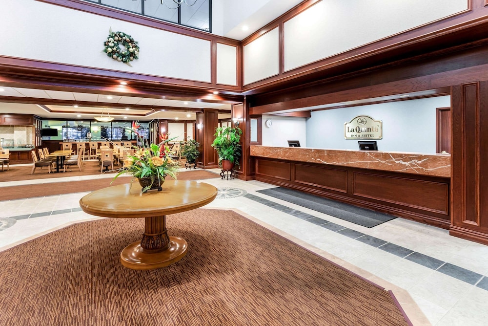 La Quinta Inn Suites Madison American Center 5/38