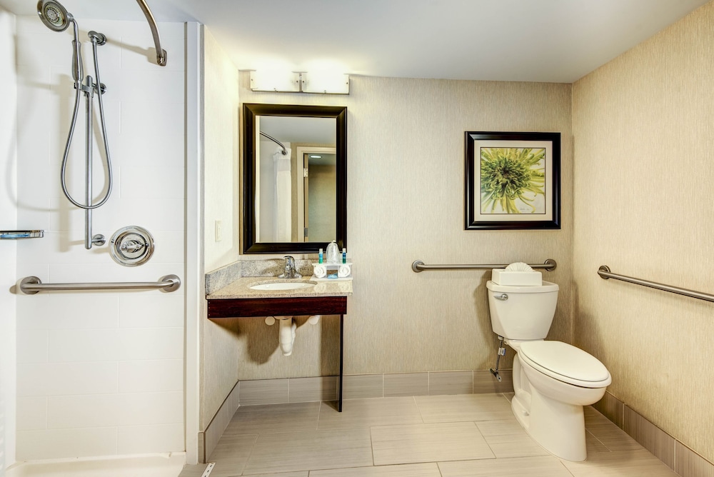 Holiday Inn Express Neptune 20/80