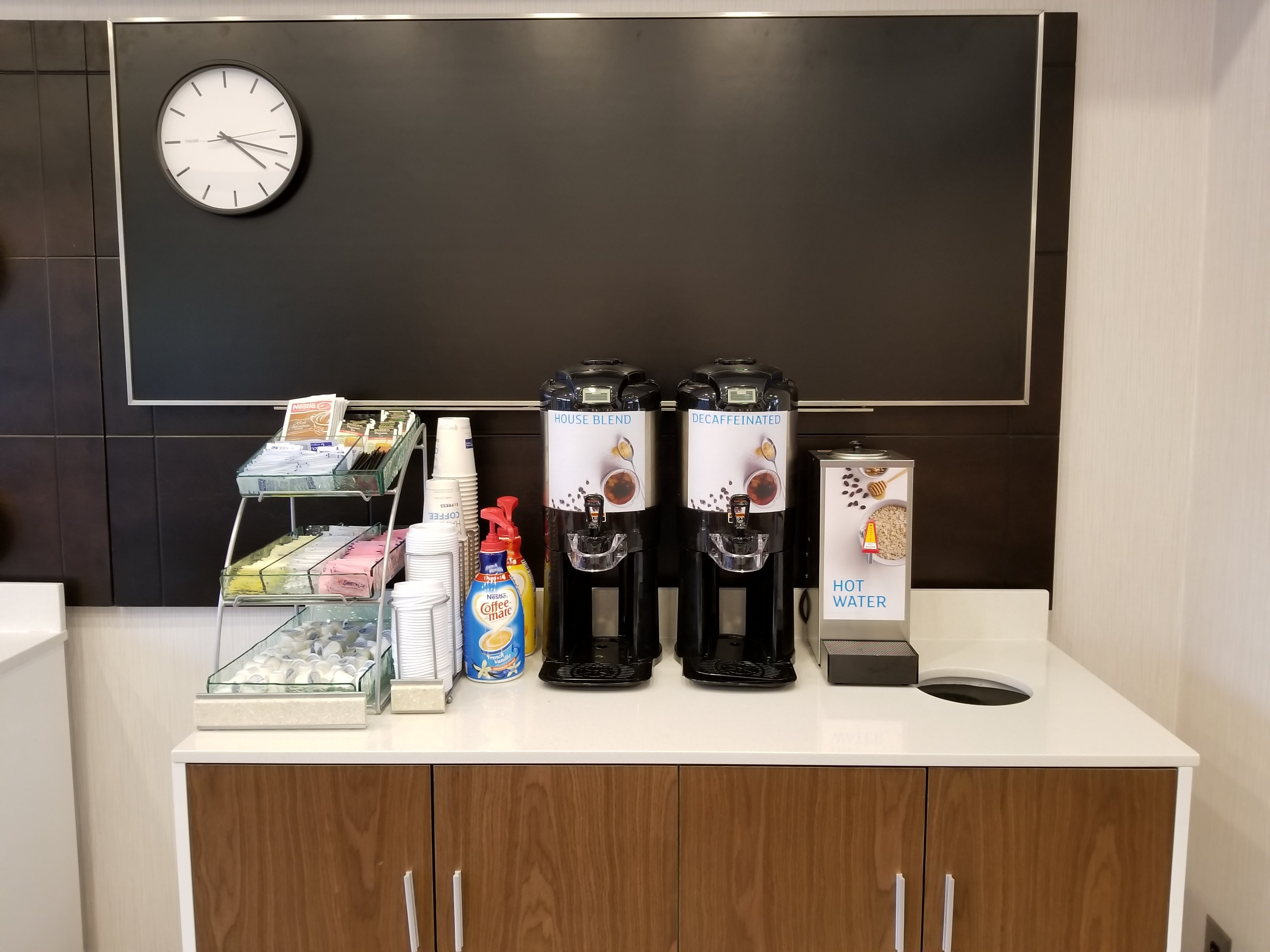 Holiday Inn Express Suites Columbia Two Notch 2/18
