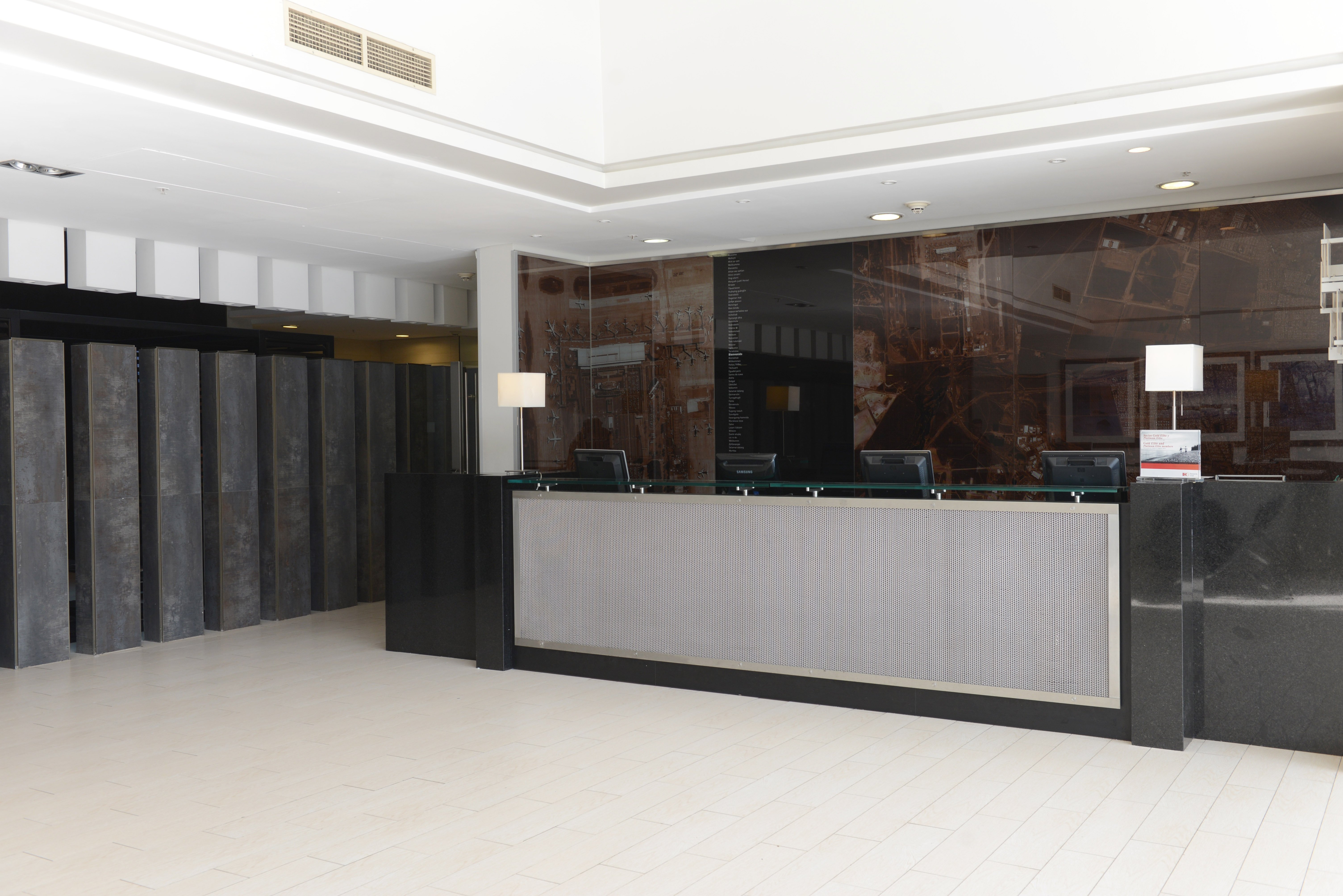 Holiday Inn Santiago Airport 9/75