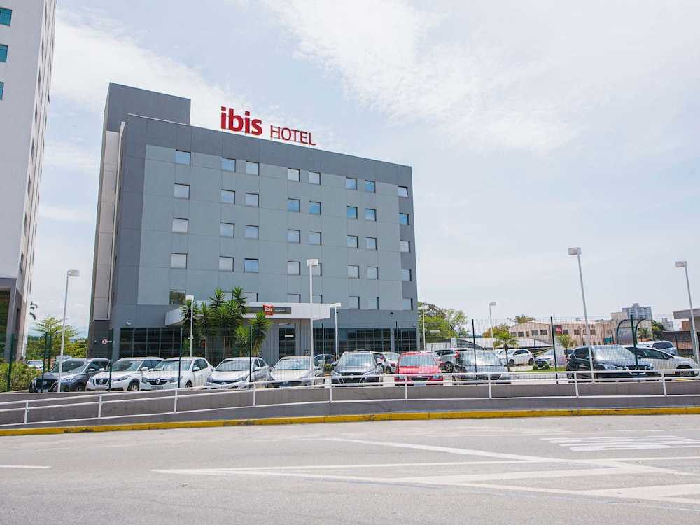 Ibis Guaratingueta 2/53