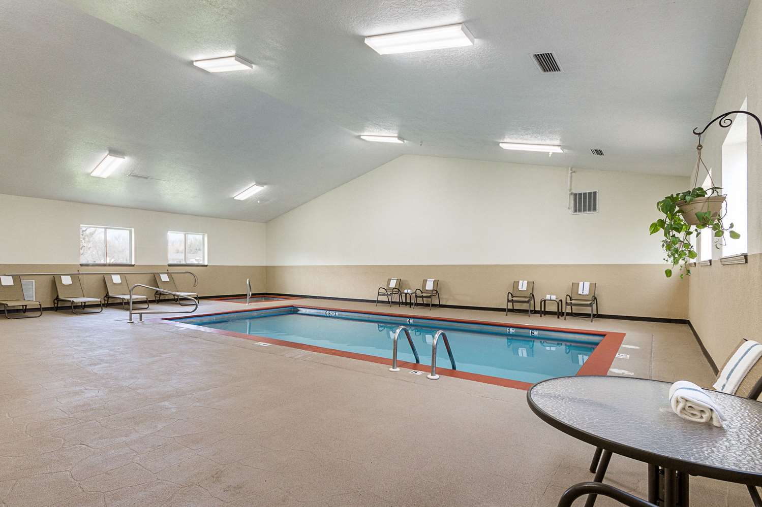 Econo Lodge Livingston Gateway To Yellowstone 7/17