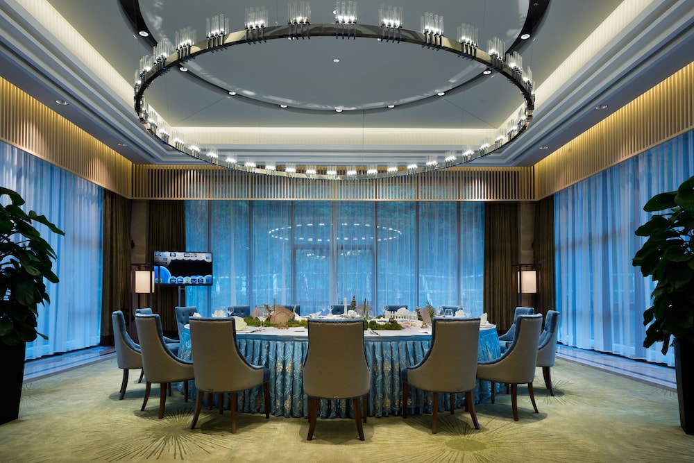 SUZHOU JADE CONFERENCE CENTER 16/26