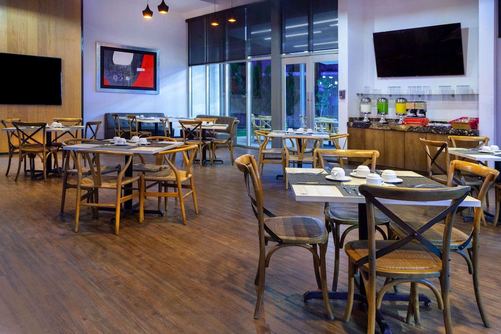 Tryp By Wyndham San Luis Potosi 38/48