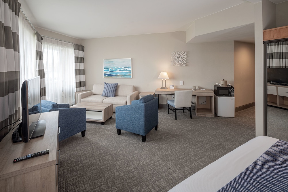 Bay Club Hotel & Marina 44/65
