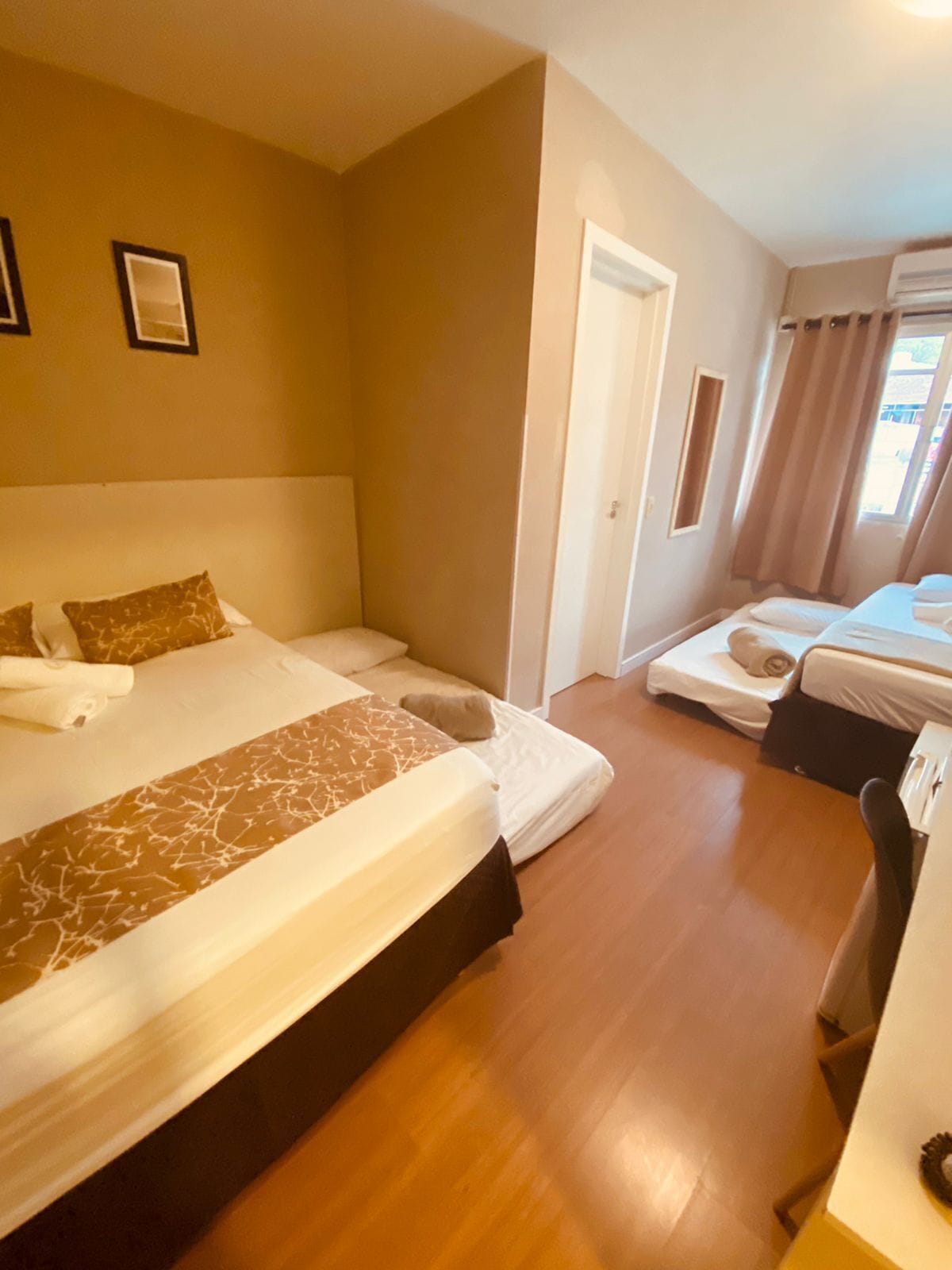 Family, Quadruple, 1 Double and 1 Single Bed, Murphy Bed