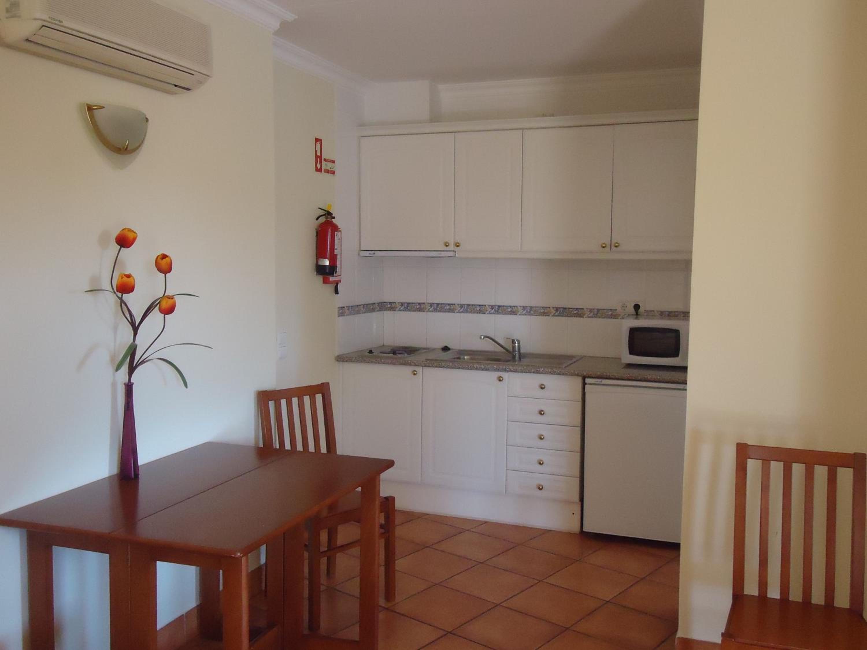Canavial I and II Apartamentos 10/50