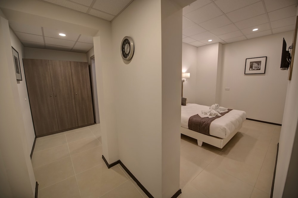 Europa Hotel 15/42