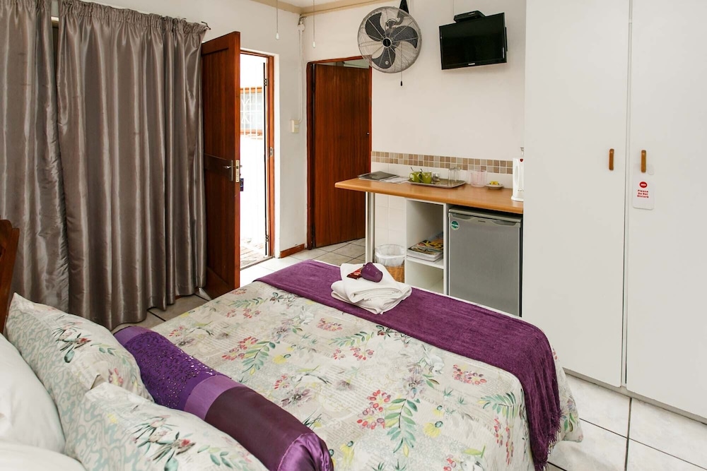 Room, Double Bed