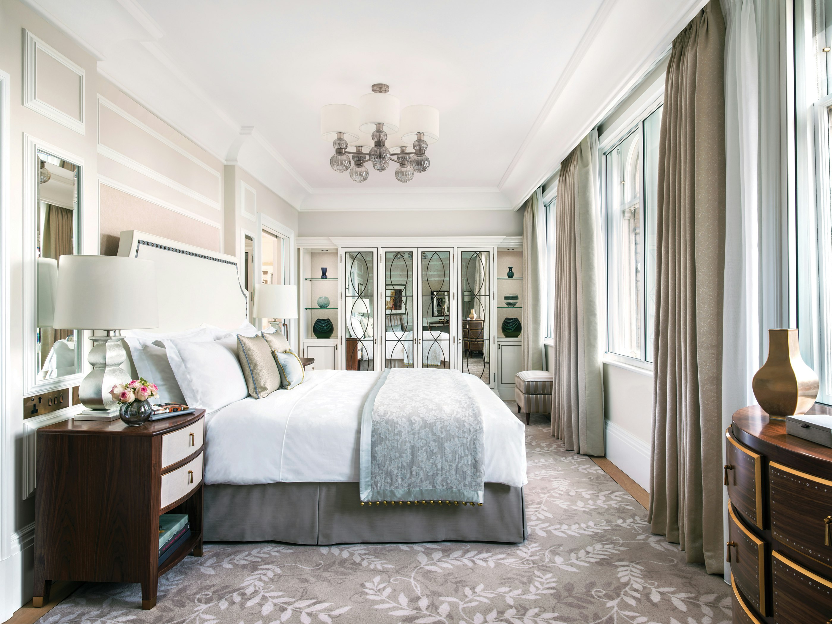 1 BEDROOM, CLUB, SUITE