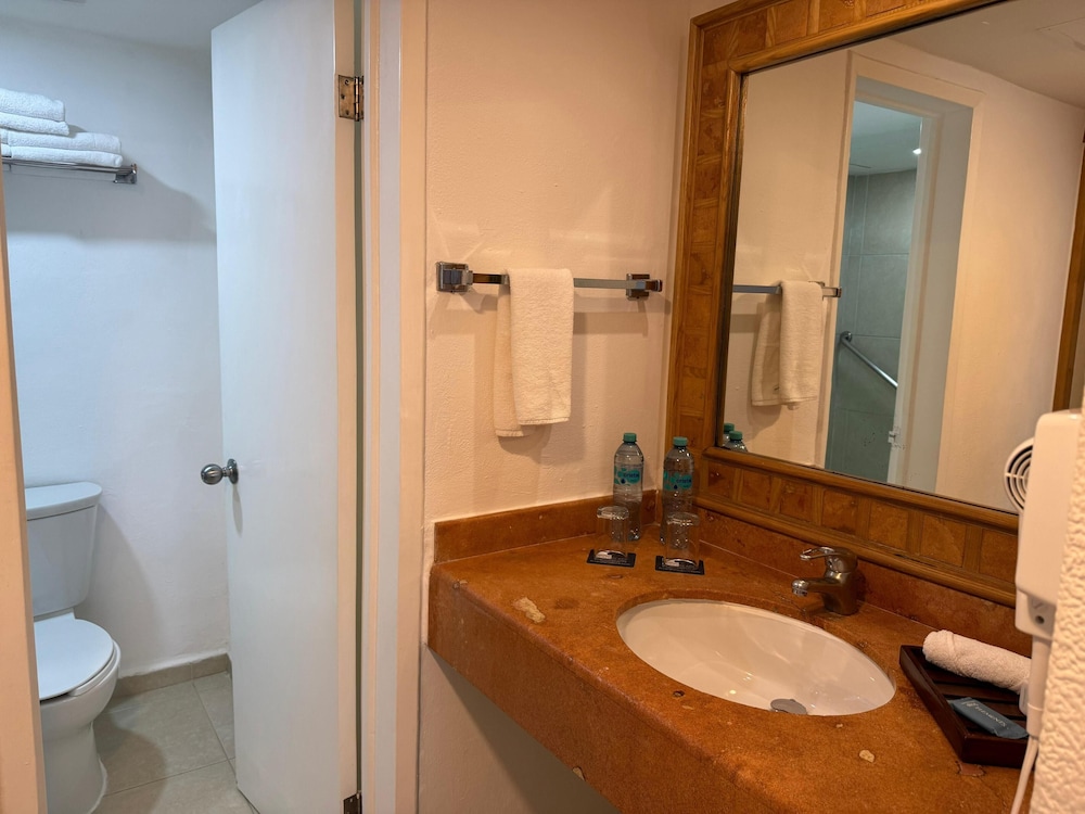 Beachscape Kin Ha Villas and Suites 88/89