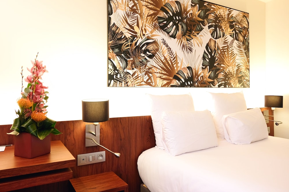 MERCURE PERPIGNAN CENTRE 45/68