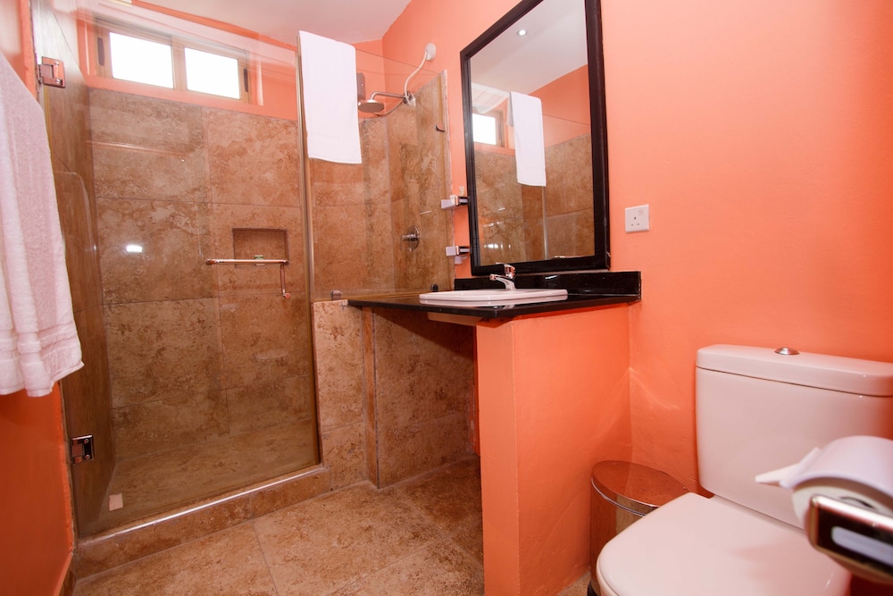 Prestige Suites 30/35