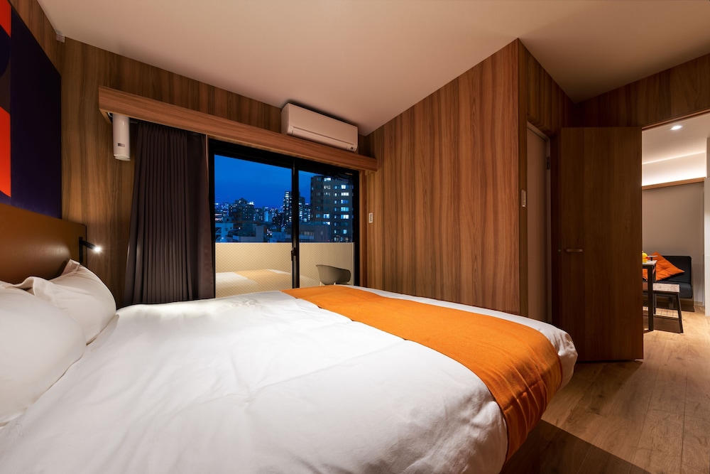 2 BEDROOMS, FAMILY SUITE
