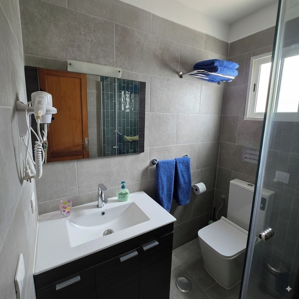 Gueldera Apartments 42/50