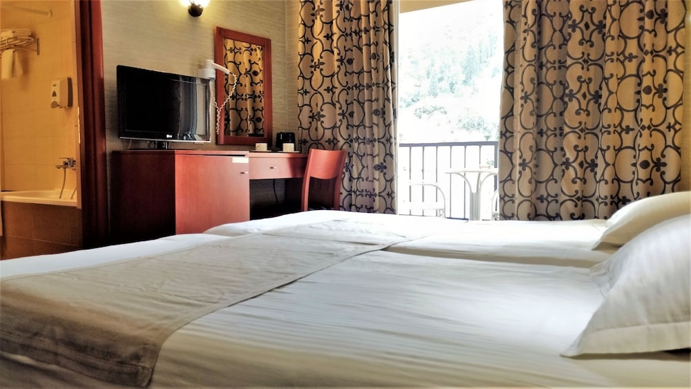 STANDARD, DOUBLE BED