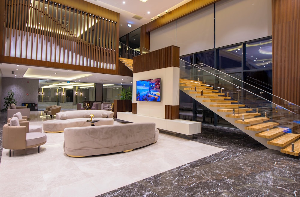 Crowne Plaza Yalova 10/66