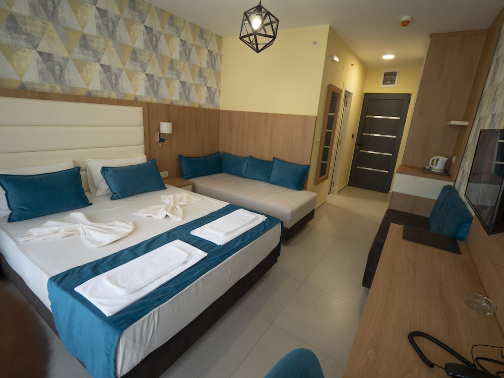 Pearl Beach Resort 14/62
