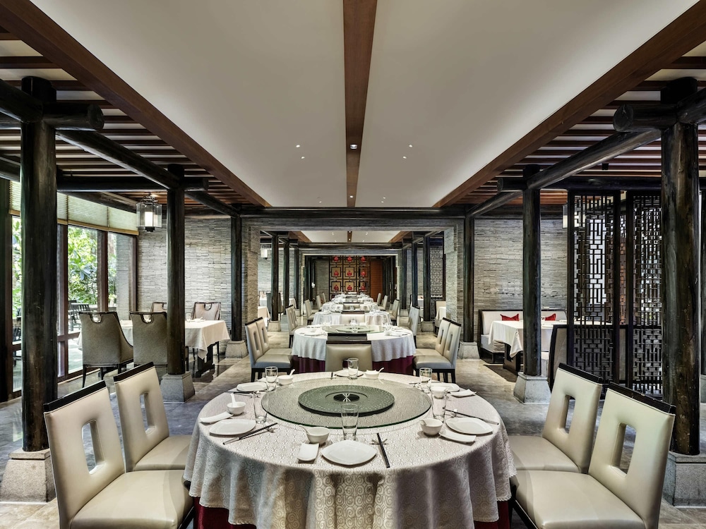 Pullman Oceanview Sanya Bay Resort and Spa 59/76