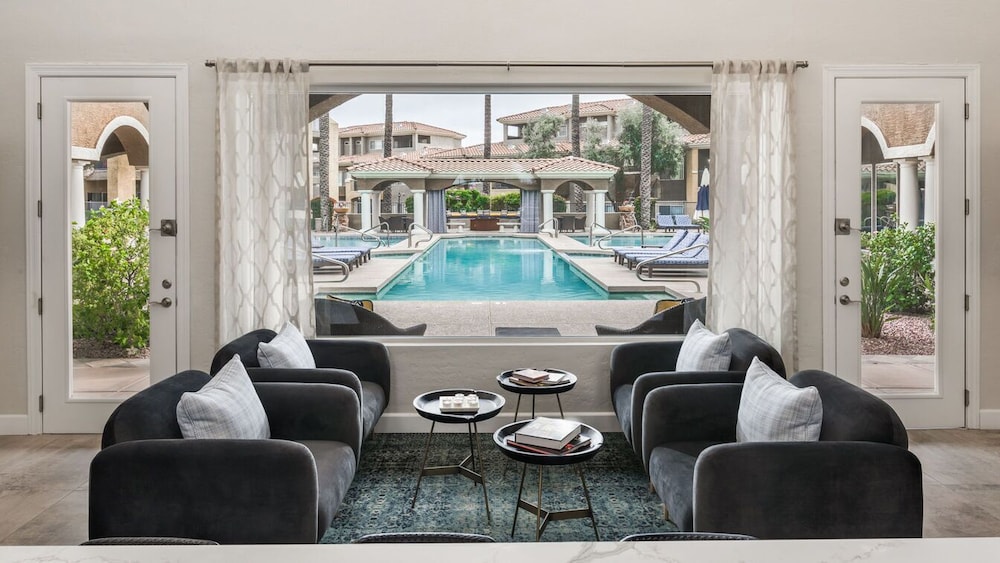 Meridian CondoResorts 27/75