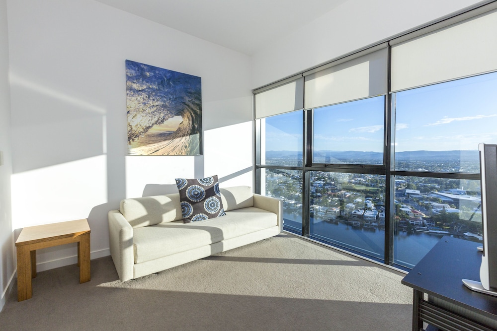 Artique Surfers Paradise 20/74