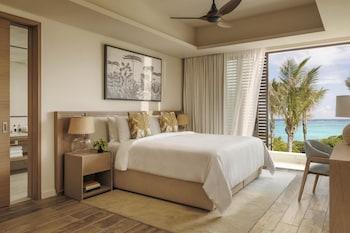 Private Home, 6 Bedrooms, Villa, 6 Queen Beds, Ocean Front, with Pool