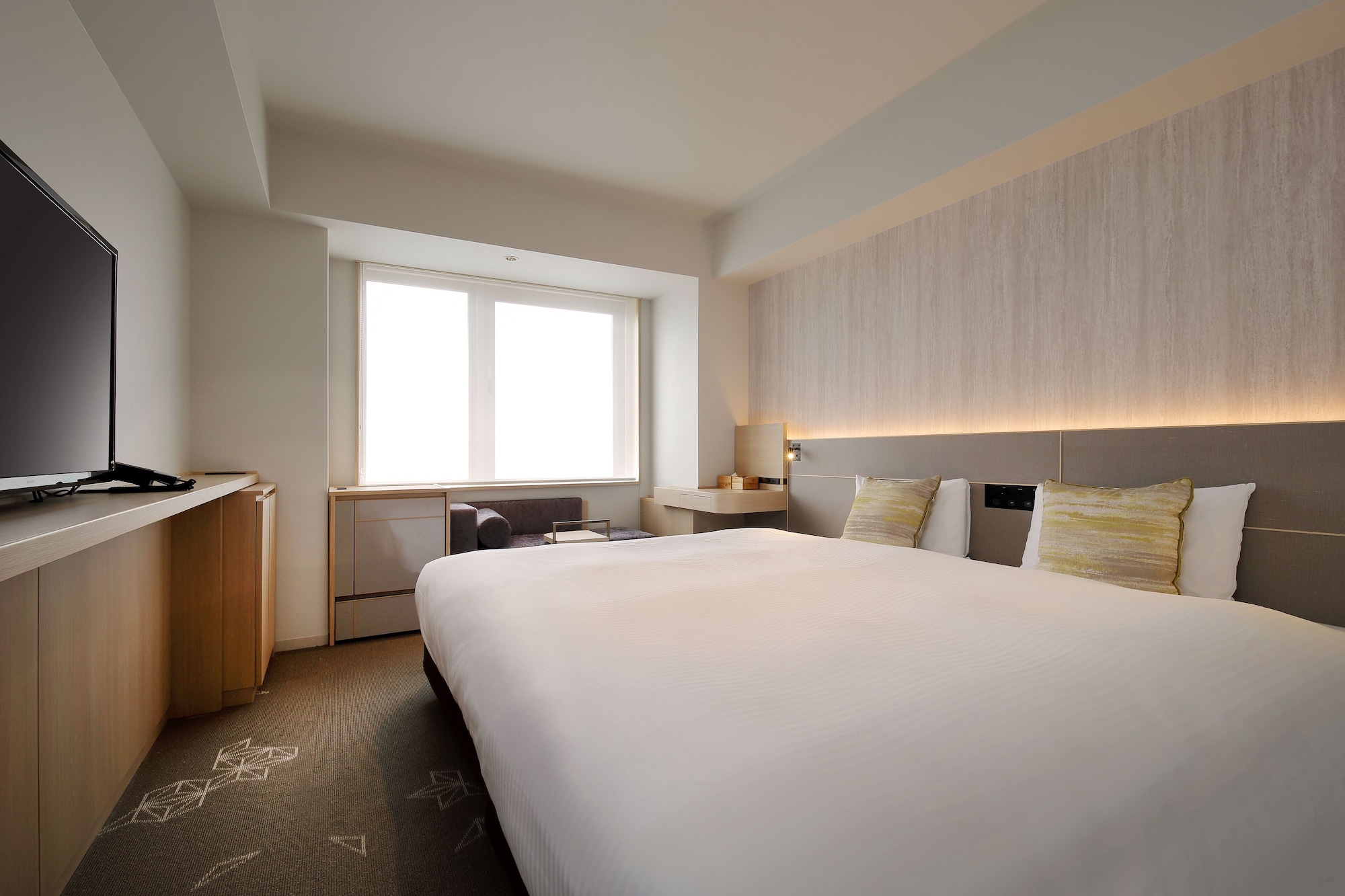 ROOM, KING BED
