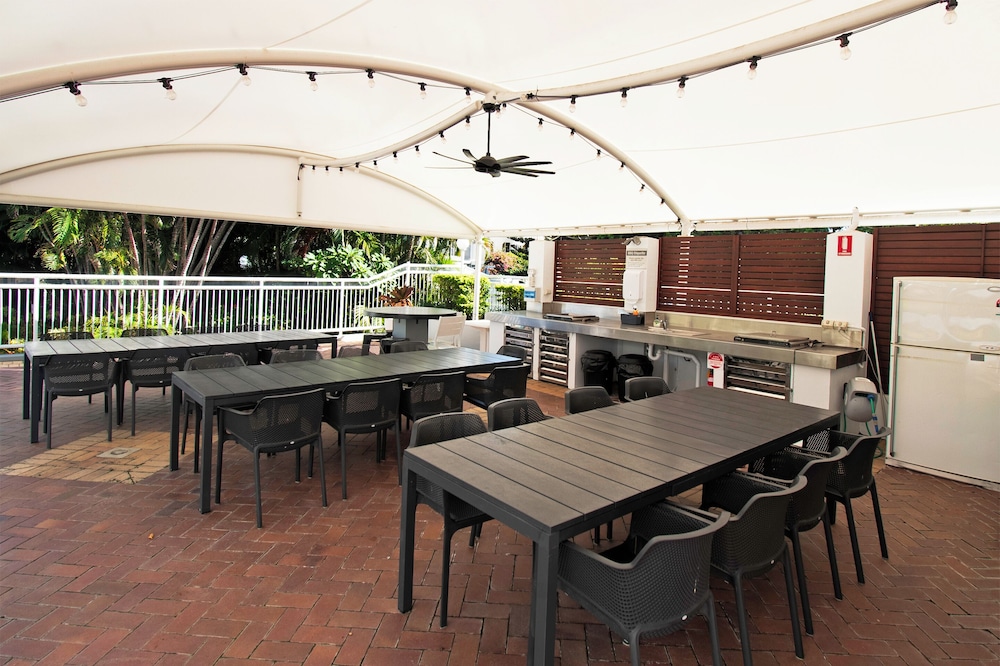 Ocean Sands Resort Gold Coast 37/49