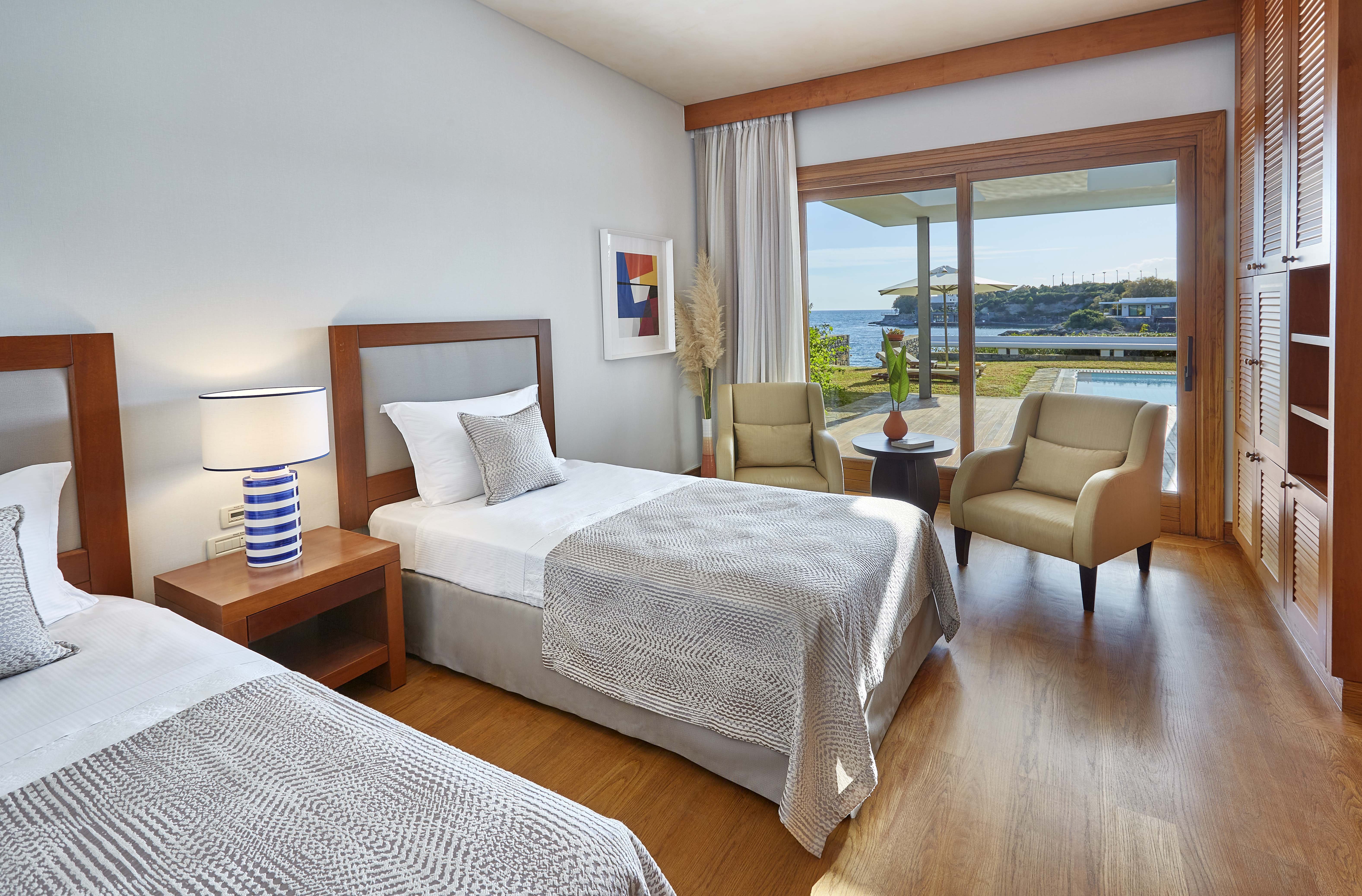 Grand Resort Lagonissi Hotel 10/50