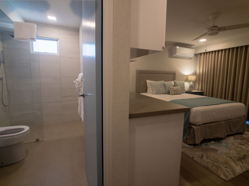 Blue Haven Holiday Apartments 62/63
