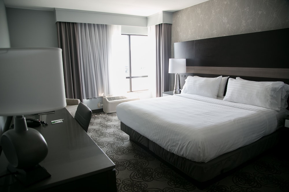 Room at Four Points By Sheraton Birmingham Homewood, BIRMINGHAM - AL