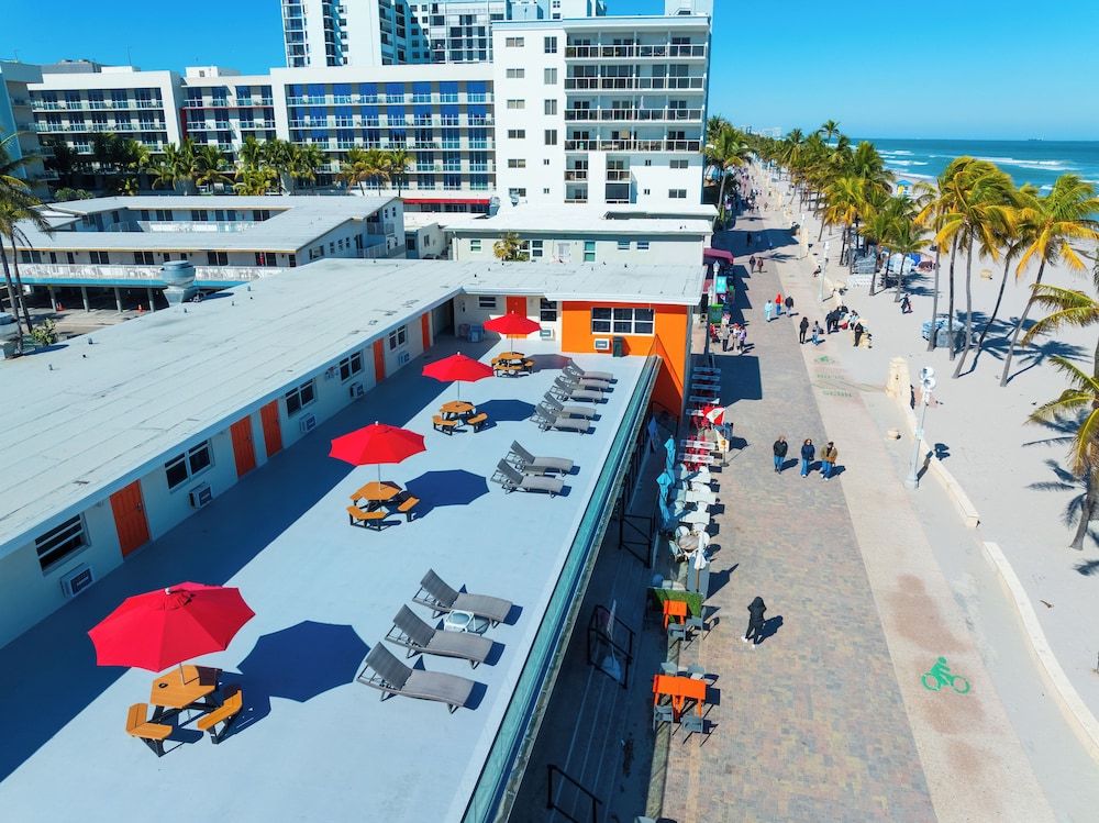 La Terrace Oceanfront 41/50