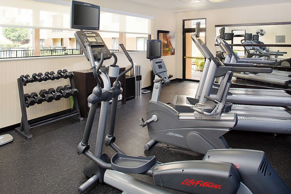 Courtyard By Marriott Houston Westchase 13/28