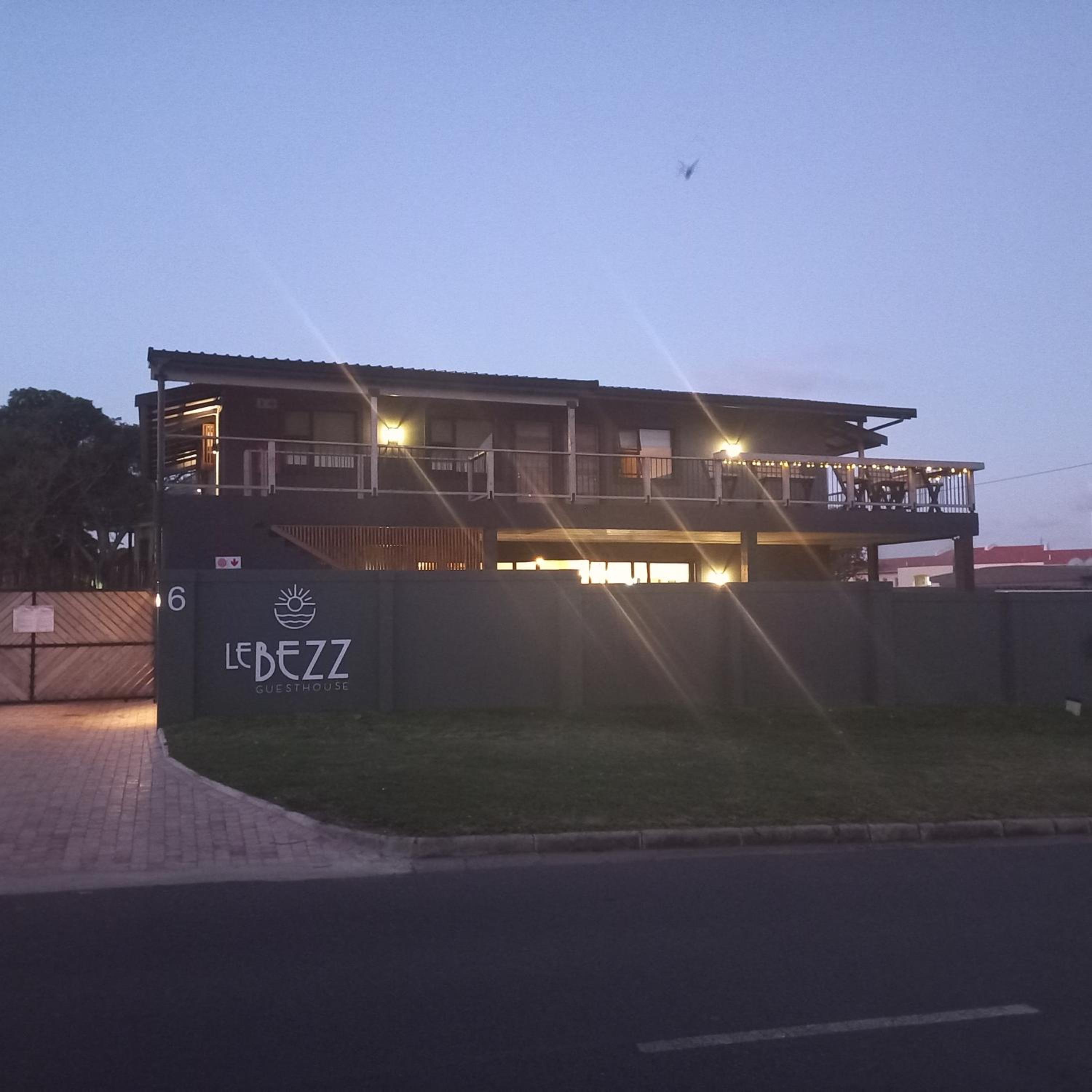 Le Bezz Guesthouse 1/23