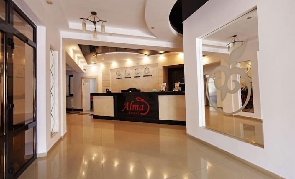 Alma Hotel 11/76