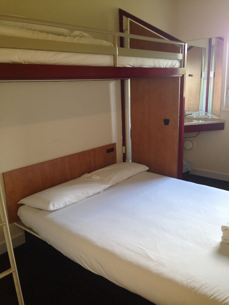 Metro Inns Falkirk 13/24