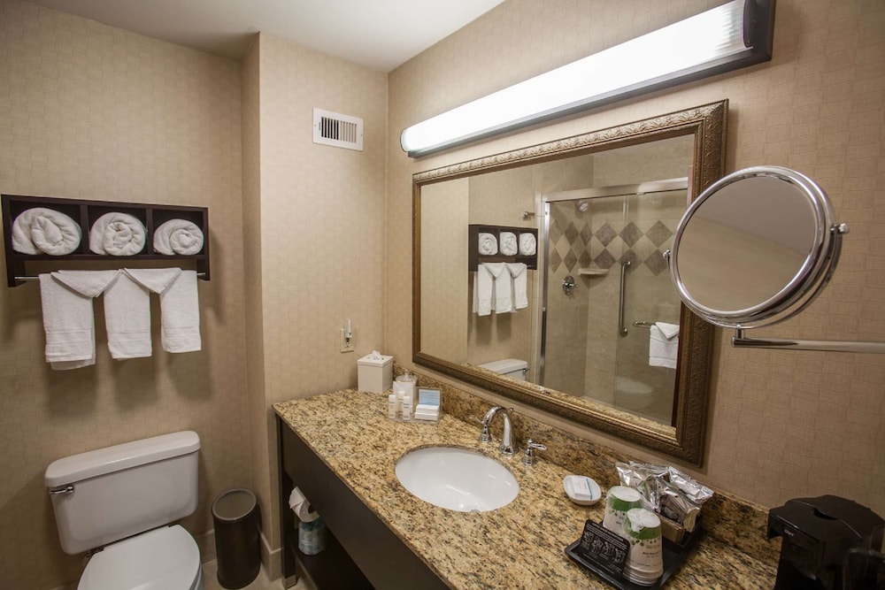 Hampton Inn Suites Stillwater 43/50