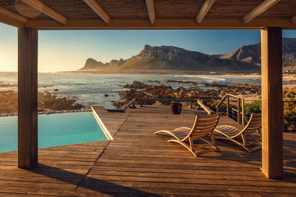 Pringle Bay Beach House by Cape Summer Villas 13/32