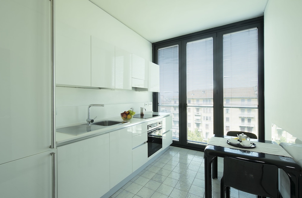 Duparc Contemporary Suites 27/73