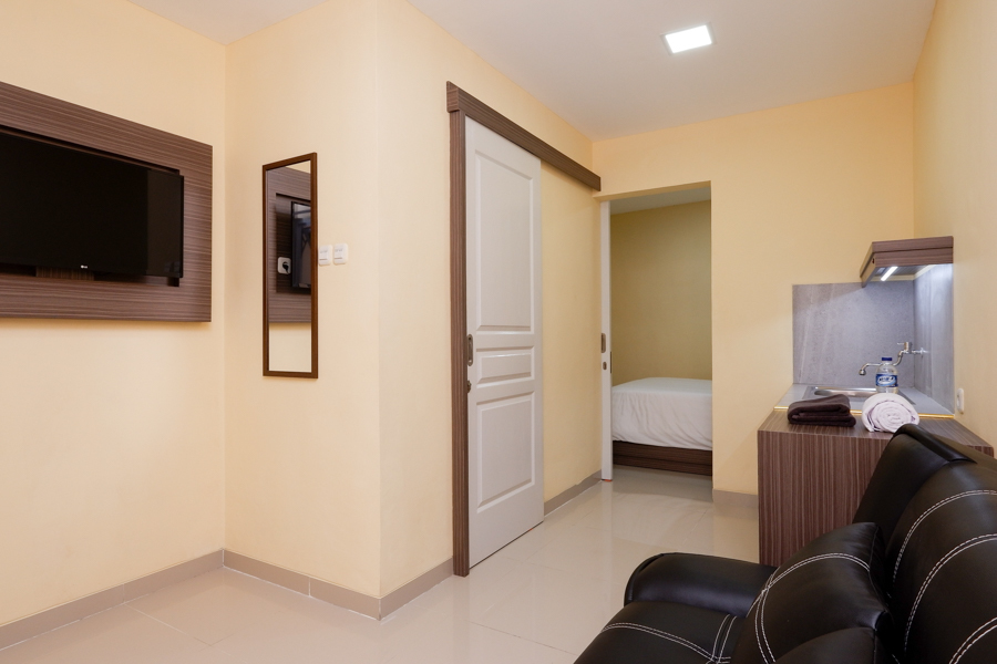 Reddoorz Plus Near Paragon Mall Semarang 29/33