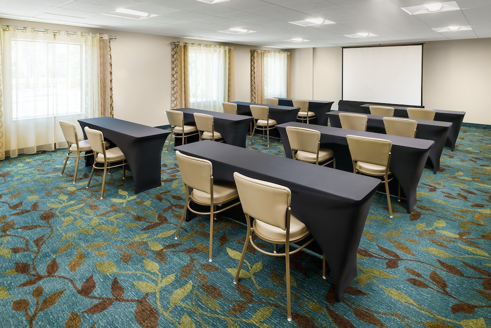Candlewood Suites Orlando Lake Buena Vista 42/47