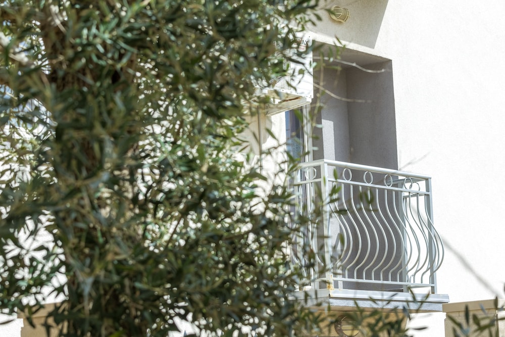 Apartments In City Center Ventus 4/49