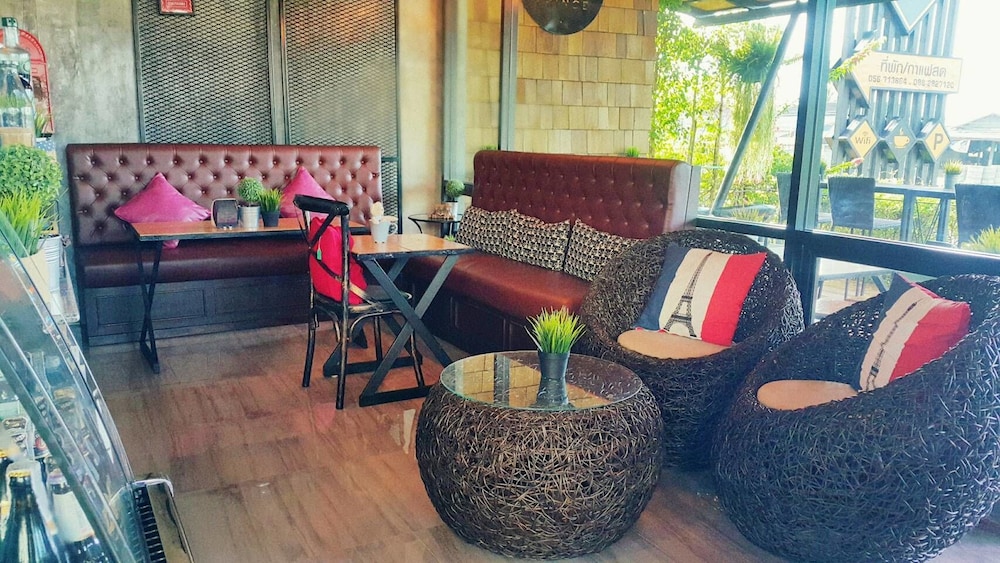 The Prince Hotel 17/25