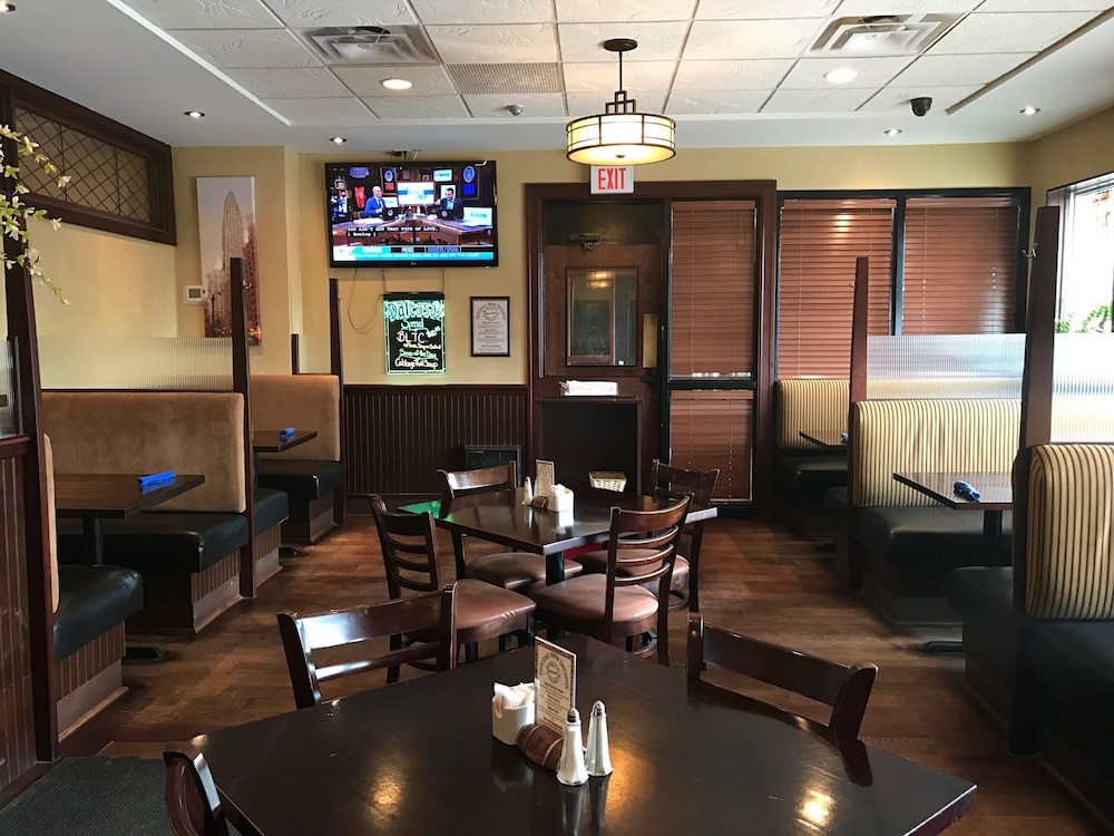 Park West Inn 30/42