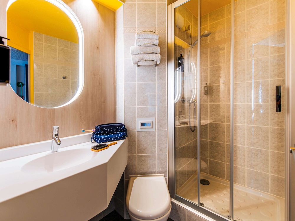 IBIS STYLES ANTIBES 7/71