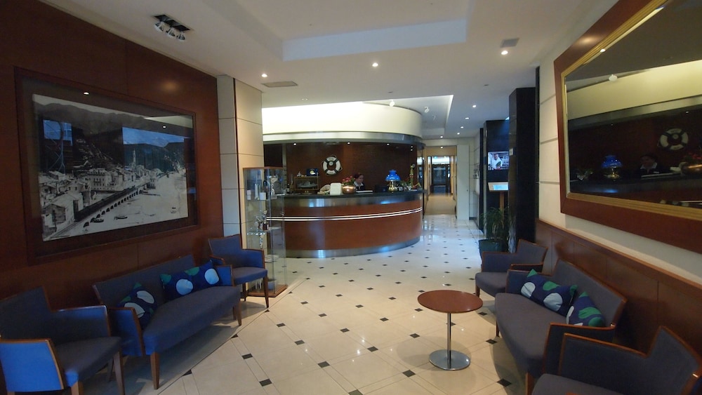 Piccolo Hotel 10/56